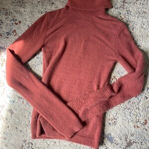 Wilfred Brown Turtleneck Sweater with Ribbed Cuffs